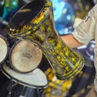 تمپو تیمپو، تمبک /داربوکا سنگین،