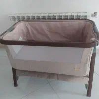 تخت کنار مادر خارجی
