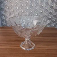 فروش تعدادی ظروف کریستال و چینی