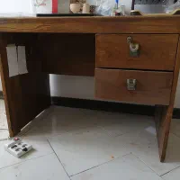 میز تحریر چوبی