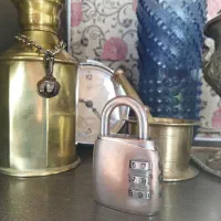 قفل رمزی قدیمی