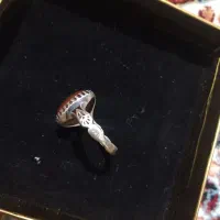 انگشتر و دستبند