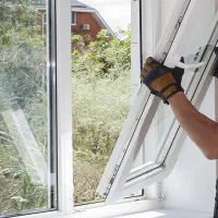 نصاب پنجره UPVC و شیشه