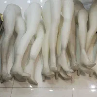 مانکن پا زنانه