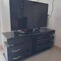 میزتلویزین  ساده شیشه ای ترک