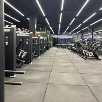 استخدام نیروی خدماتی