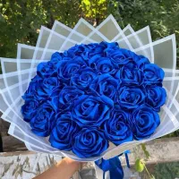 گل رز روبانی و بوکت پروانه