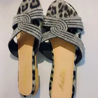 دمپایی جدید