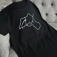 تی شرت مشکی نخی با طرح دلخواه