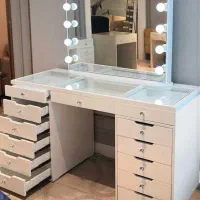 میز لوازم آرایش