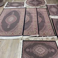 فرش ماشینی ذرع و نیم مدل‌ ماهی (سرای فرش هنرمند)|فرش|تبریز, |دیوار