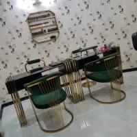 میز و صندلی ناخن کاری و صندلی میکاپ