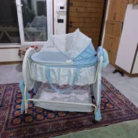 گهواره کنار تخت مادر|اسباب و اثاث بچه|فشم, |دیوار