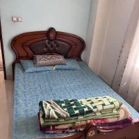 تخت دونفره اینه کنسول و کمد