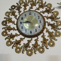 ساعت دیواری