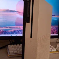 Xbox One S 1TB (تمیز و در حد نو)