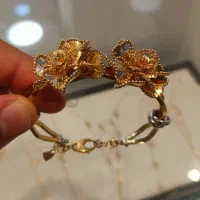 دستبند بسیار تمییز.بیست گرم