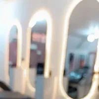 همکار سالن زیبایی