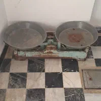 ترازوی قدیمی