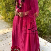 لباس محلی زرین دخت|لباس|شیراز, فرگاز|دیوار