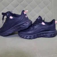 یه کفش نو کادو بوده داخل کارتون استفاده نشده