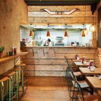 اجاره و واگذاری مغازه ابتدای سیدجمال الدین