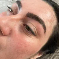 آگهی مدل برای فیبروز ابرو (با قیمت مناسب)