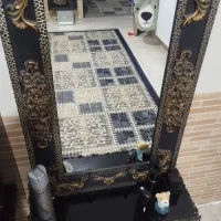 اینه و کنسول مشکی طلایی