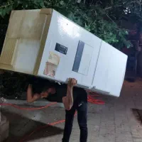 خدمات‌باربری‌اثاث‌کشی‌ساید‌کارگرتنها‌بارگیری اسباب