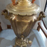 سماور برنز ذغالی ۸۰ سال آنتیک و۲پارچ برنز