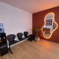 استخدام خانمی جهت منشی مطب حقوق مکفی۶ساعت کاری)