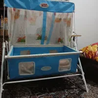 گهواره نو نو فقط از جلد باز شده|تخت و صندلی بچه|هرسین, |دیوار