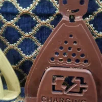 نگهدارنده گوشی تو شارژ