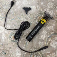 ماشین اصلاحvgr خوش دست و سالم و‌تمیز کم کارکرد VGR