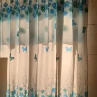 پـرده‌هـای‌گـل دار وپـروانـه آبـی- فـروش‌فـوری|پرده، رانر، رومیزی|تهران, مظاهری|دیوار