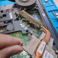 تعمیر لپتاپ|خدمات رایانه‌ای و موبایل|تهران, فلسطین (میدان انقلاب)|دیوار