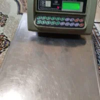 وسایل فروشی