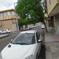 206 89|خودرو سواری و وانت|قم, چهل درخت‎|دیوار