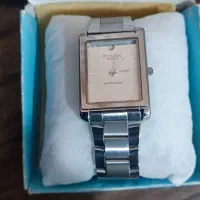 ساعت کاملا نو استفاده نشده