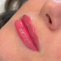 آرایش دائم صورت با قیمت مناسب