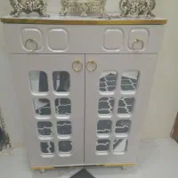 جاکفشی ومیز تی وی