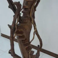 بوفه و ساعت چوبی