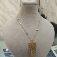 پلاک و زنجیر و دستبند بسیار شبک