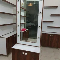 آینه چراغدار به همراه باکس در حد قی.مت عالی|آینه|رشت, دیانتی|دیوار