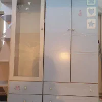 کمد و ویترین کودک در حد نو