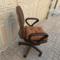 تعدادی صندلی و ۴ عدد  انتظار تمیز و نو|دفتر کار|تهران, خانی آباد نو شمالی|دیوار