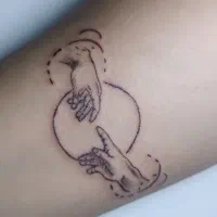 آموزش کاشت ناخن برای (۵ نفر) فقط ۱۷۰۰