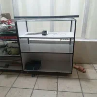 ی عدد ویترین و یک عدد پیشخوان