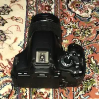 دوربین canon 600D به همراه لنز EF-S 18/55mm