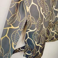 مانتو|لباس|مشهد, جانباز|دیوار